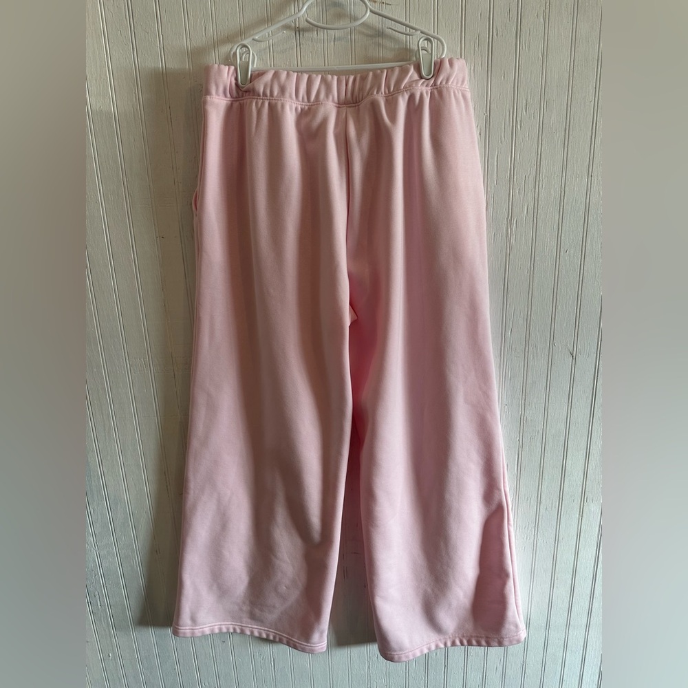 Fabletics Soft Pink Wide Leg Pants - Picture 5 of 5